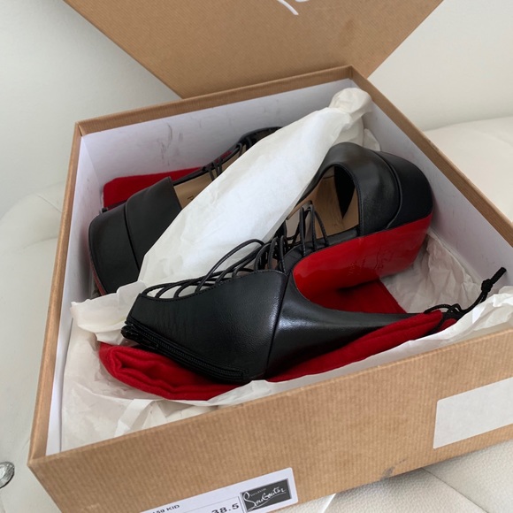 Shoes - Picture 2 of 6